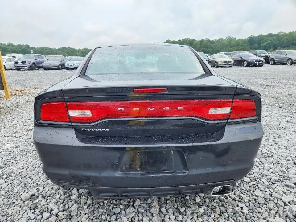 2013 DODGE CHARGER SE  