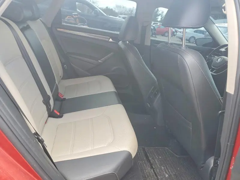 2020 VOLKSWAGEN PASSAT R-LINE  