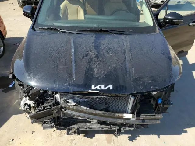 2024 KIA CARNIVAL EX  