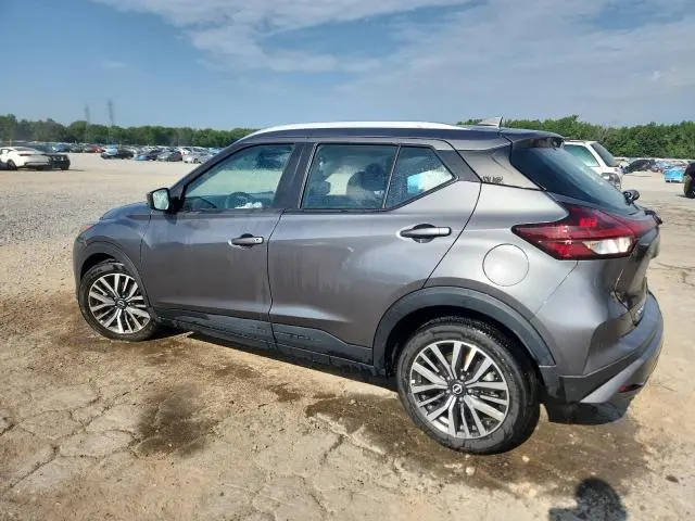 2022 NISSAN KICKS SV  