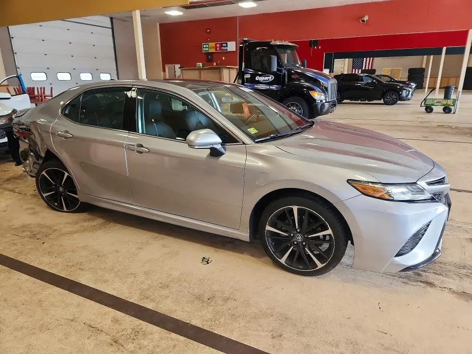 2019 TOYOTA CAMRY XSE  