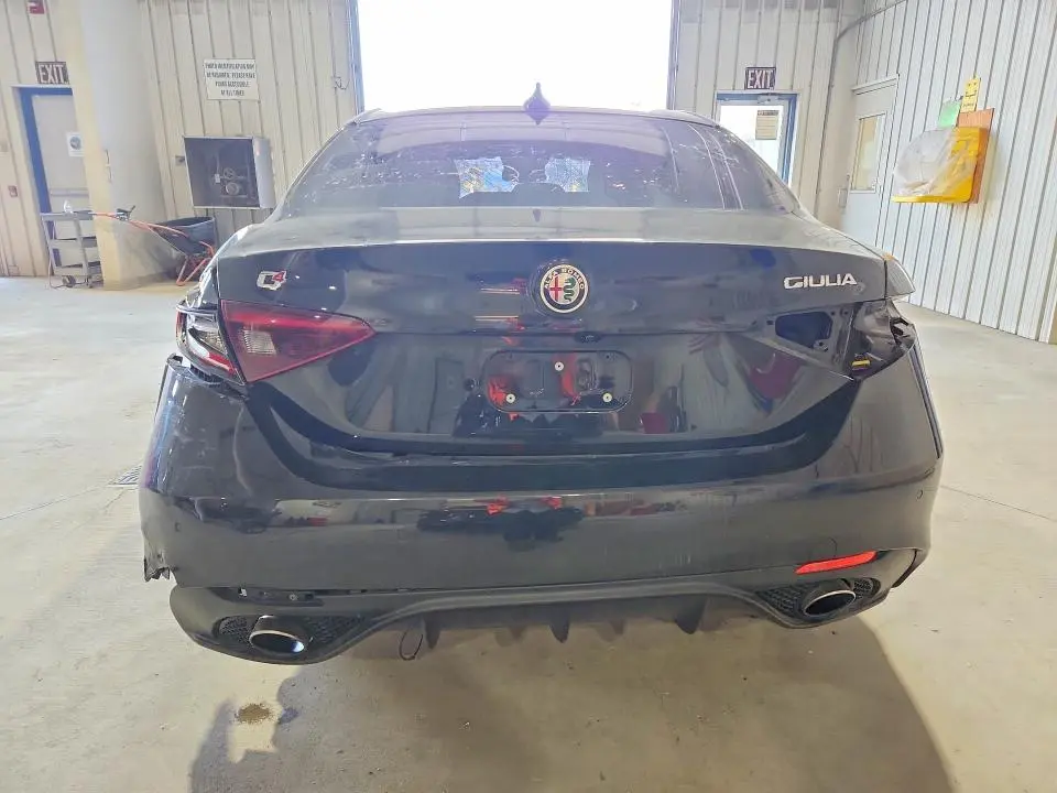 2018 ALFA ROMEO GIULIA TI Q4  