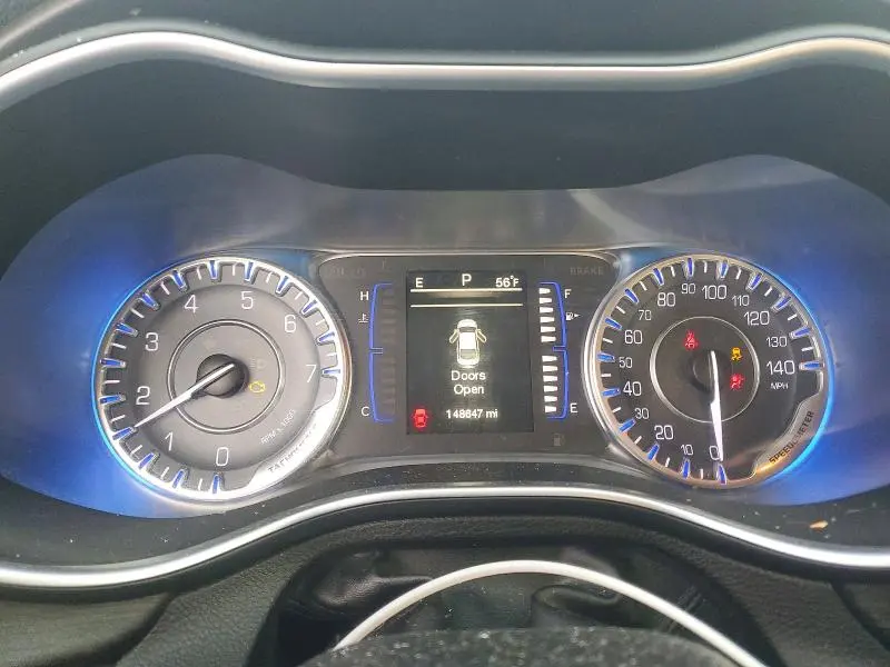 2015 CHRYSLER 200 LX  