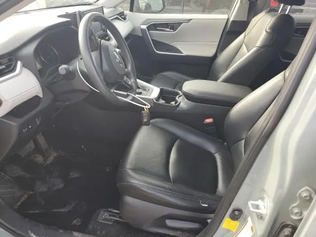 2019 TOYOTA RAV4 XLE  