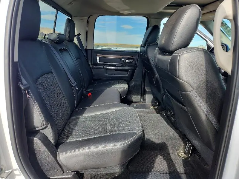 2016 RAM 1500 LARAMIE  