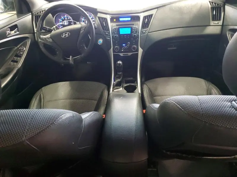 2011 HYUNDAI SONATA SE  