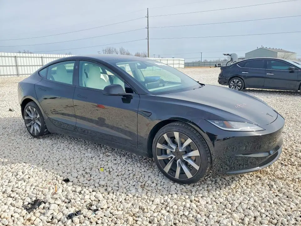 2026 TESLA MODEL 3   