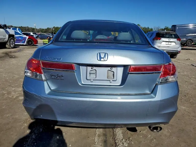 2011 HONDA ACCORD LX  