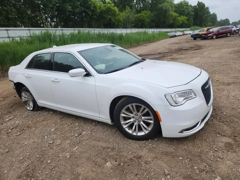 2020 CHRYSLER 300 TOURING  