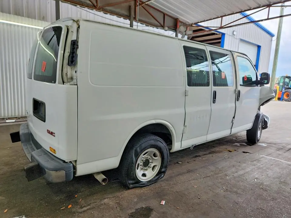 2016 GMC SAVANA G2500  