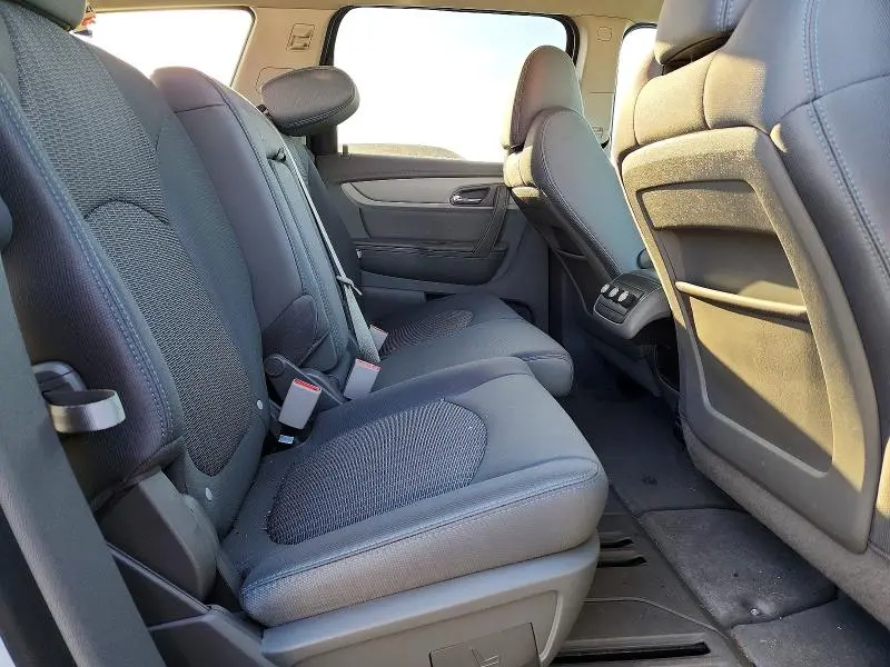 2017 CHEVROLET TRAVERSE LS  