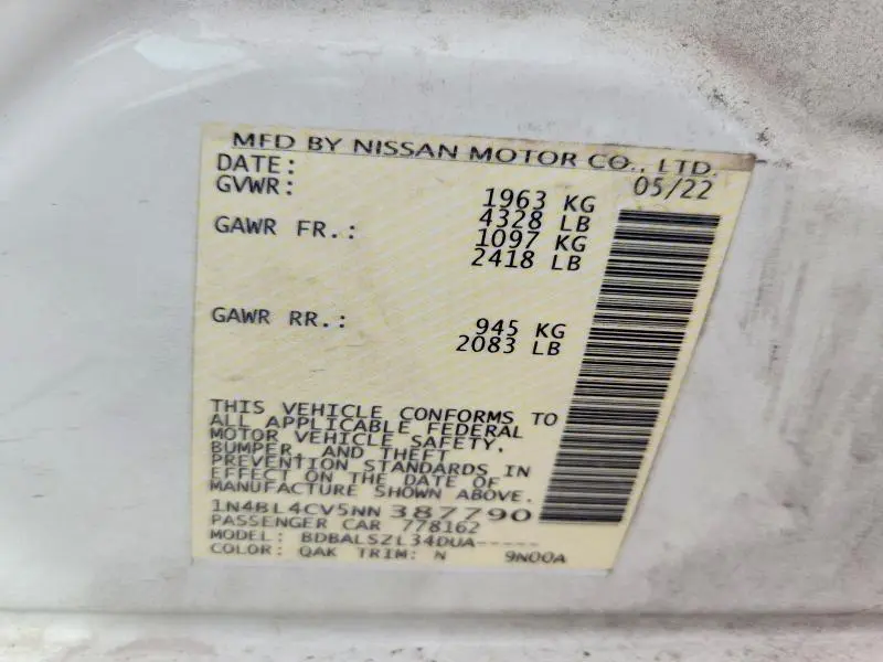 2022 NISSAN ALTIMA SR  