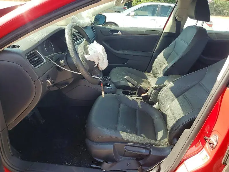 2012 VOLKSWAGEN JETTA SE  