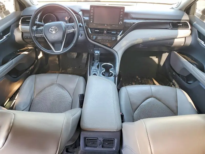 2023 TOYOTA CAMRY XLE  