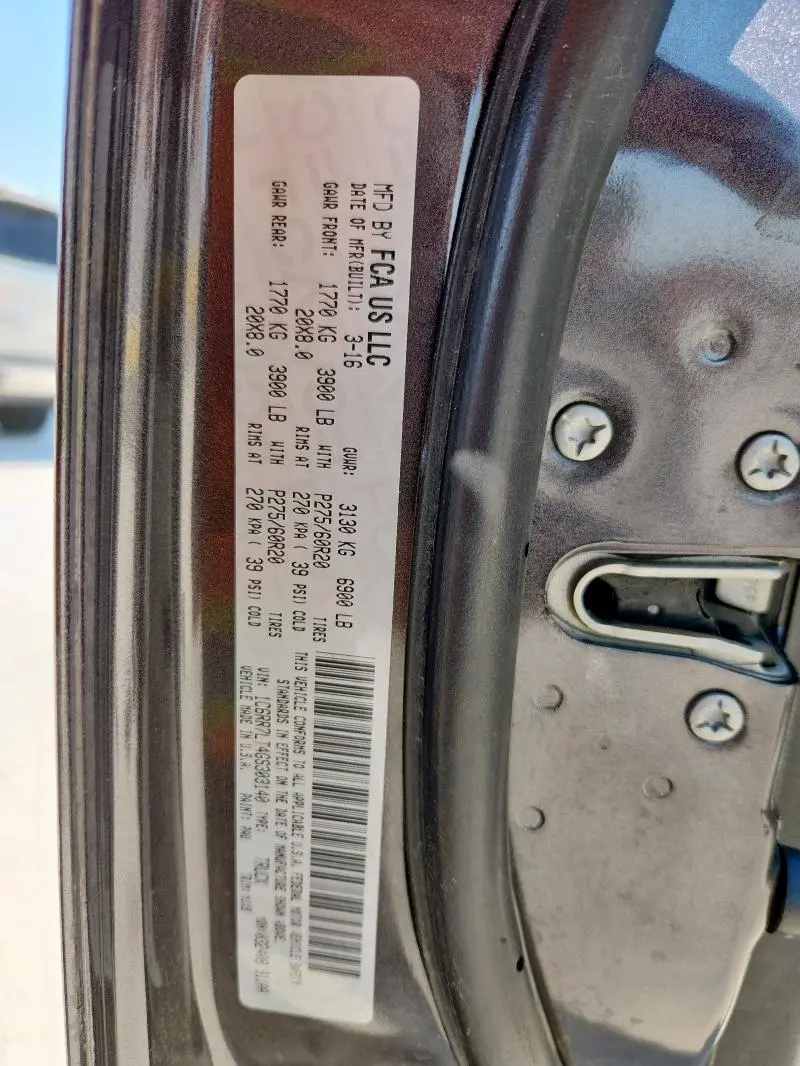 2016 RAM 1500 SLT  