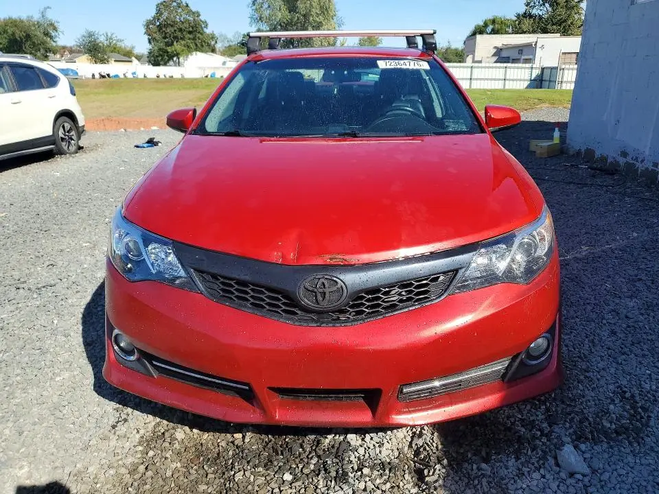 2013 TOYOTA CAMRY SE  