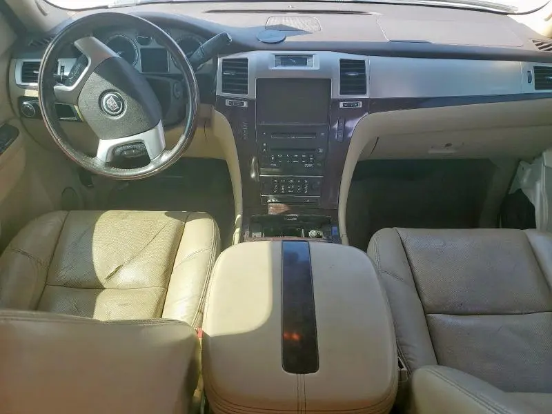 2010 CADILLAC ESCALADE ESV PREMIUM  