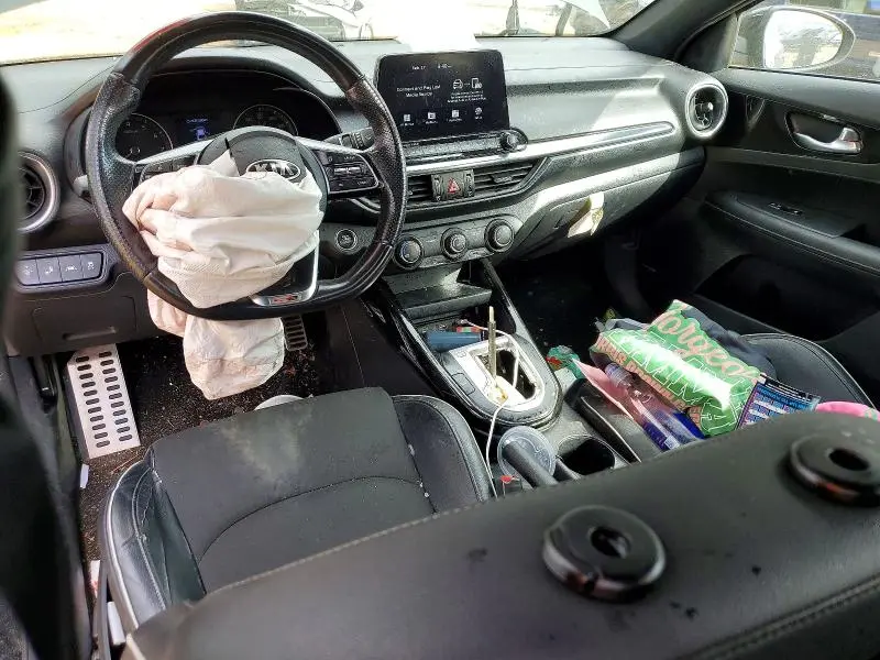 2021 KIA FORTE GT LINE  