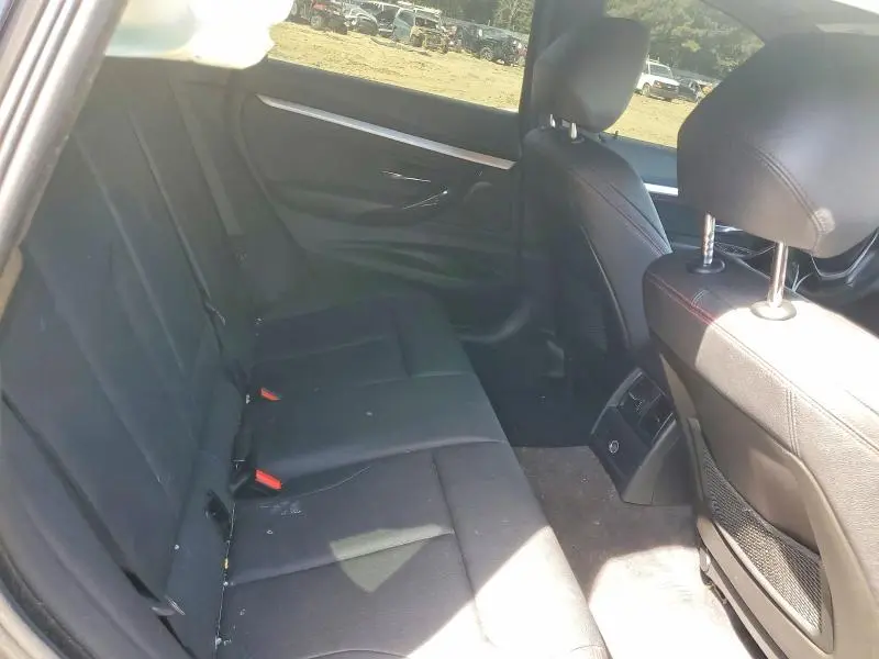 2018 BMW 330 XIGT  