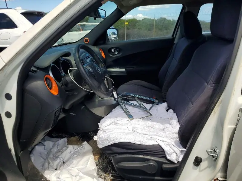 2015 NISSAN JUKE S  