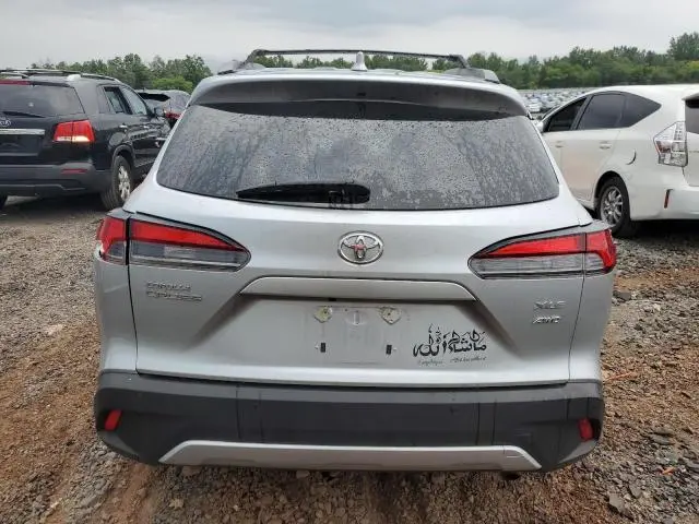 2023 TOYOTA COROLLA CROSS XLE  