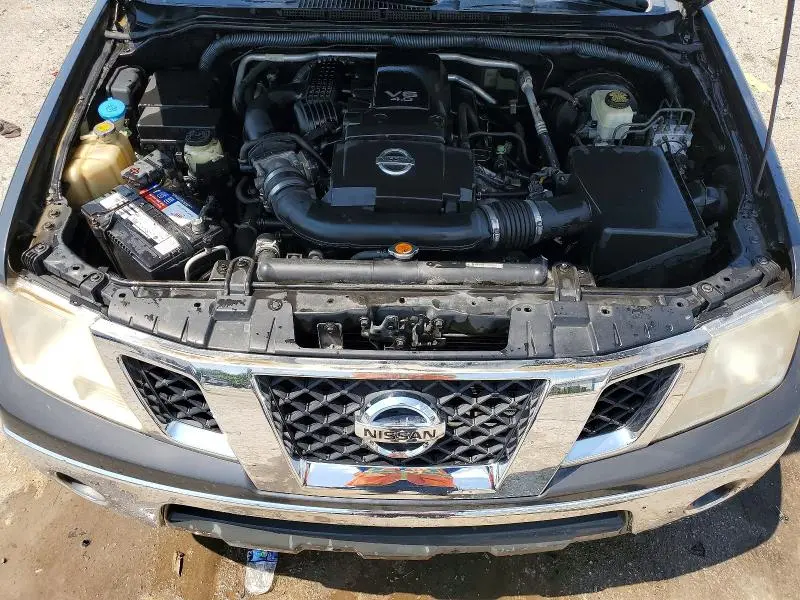 2010 NISSAN FRONTIER SE V6  