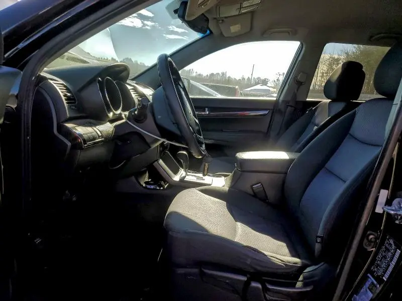 2012 KIA SORENTO BASE  