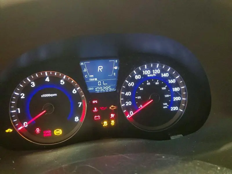 2012 HYUNDAI ACCENT GLS  