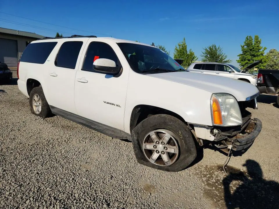 2013 GMC YUKON XL K1500 SLT  