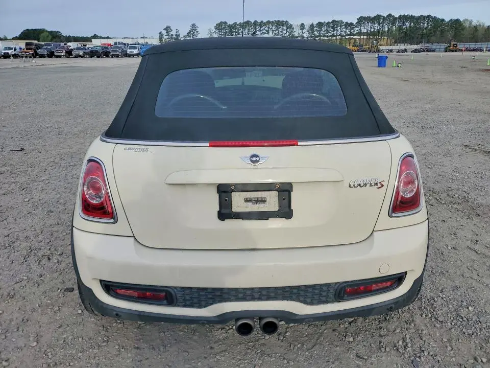 2015 MINI COOPER S  