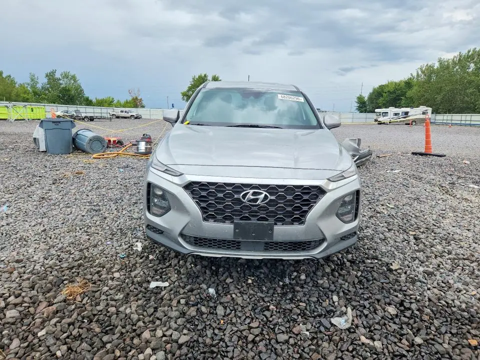 2020 HYUNDAI SANTA FE SE  