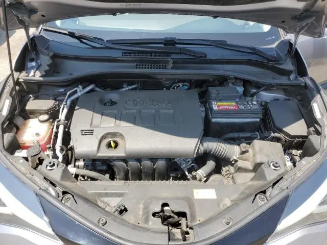2020 TOYOTA C-HR XLE  