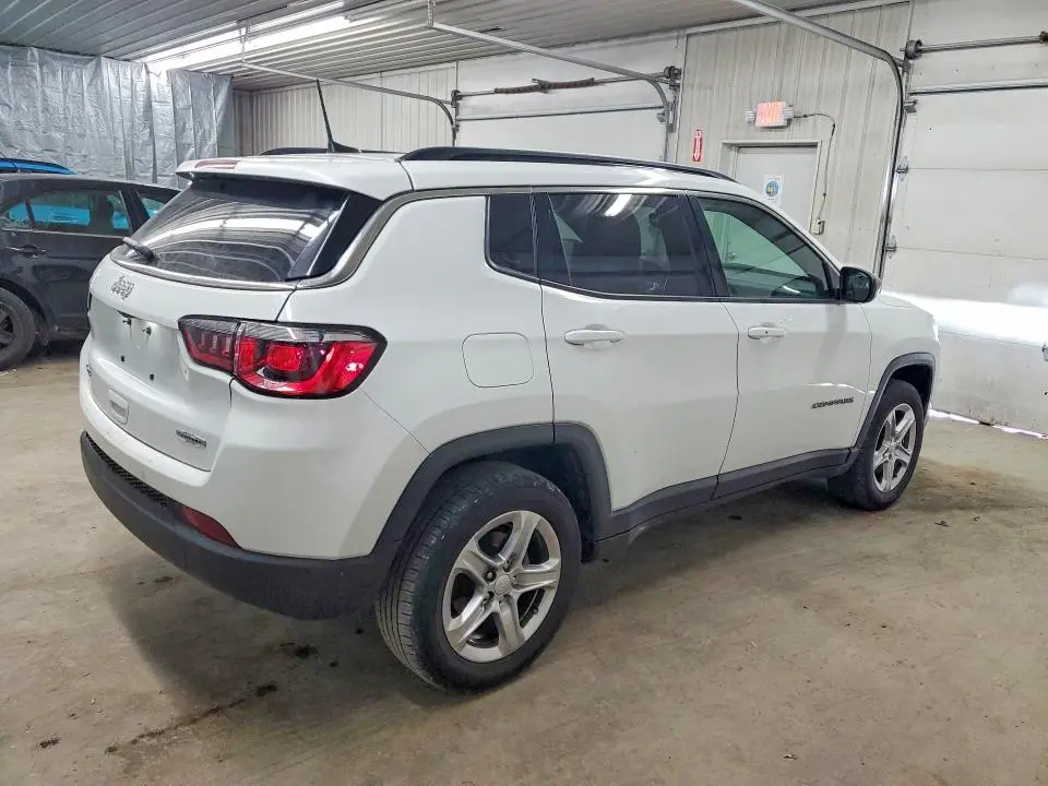 2023 JEEP COMPASS LATITUDE  