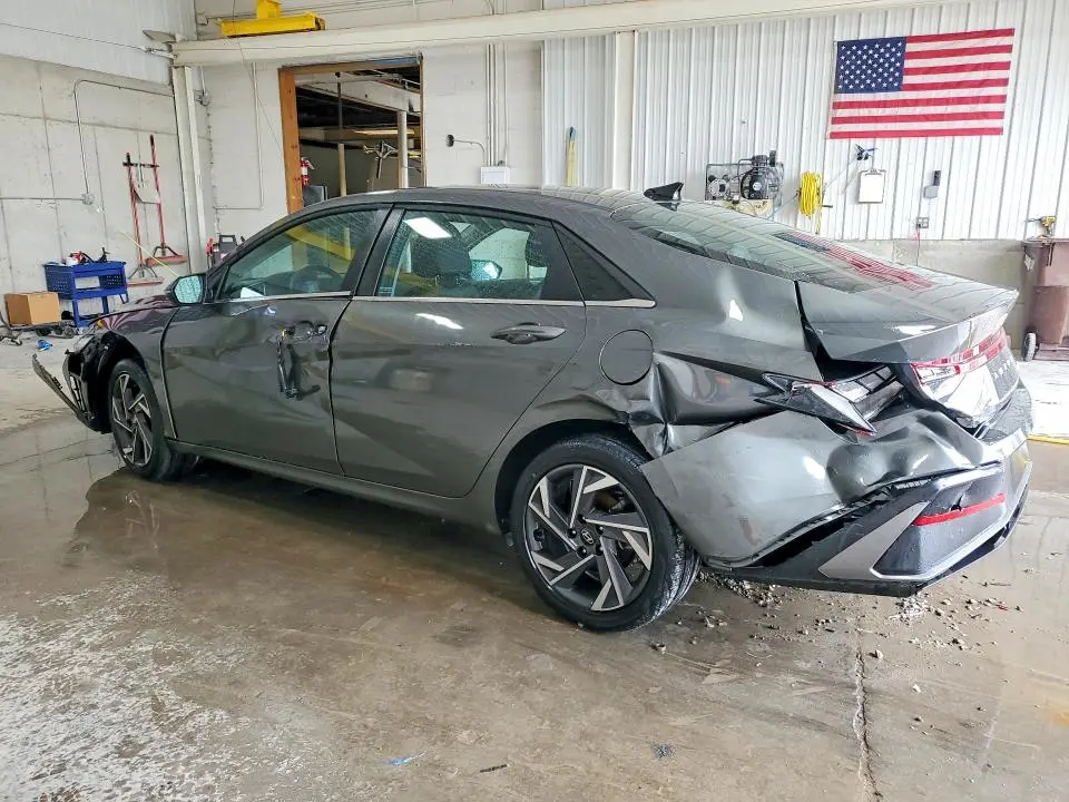 2025 HYUNDAI ELANTRA LIMITED  