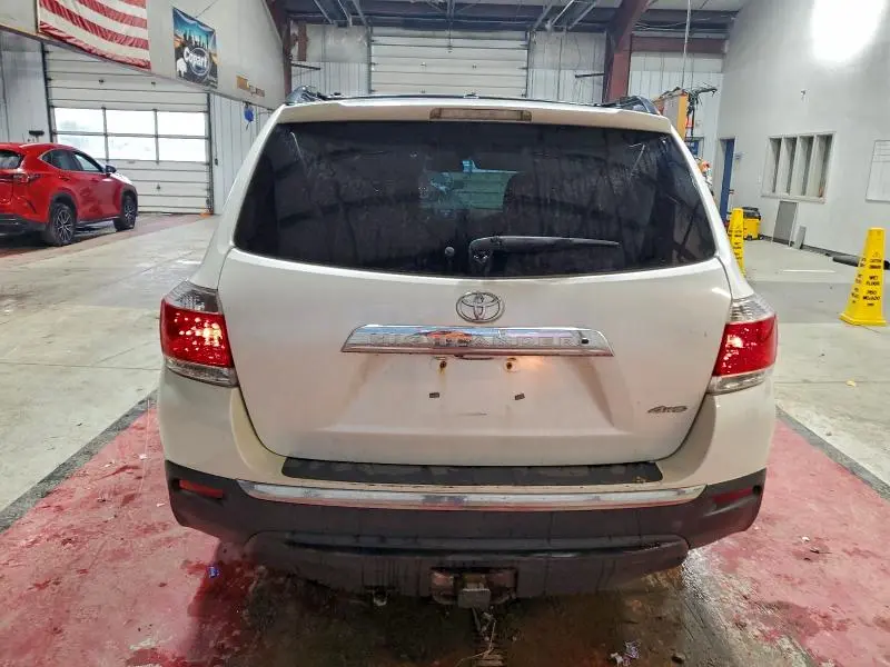 2012 TOYOTA HIGHLANDER BASE  