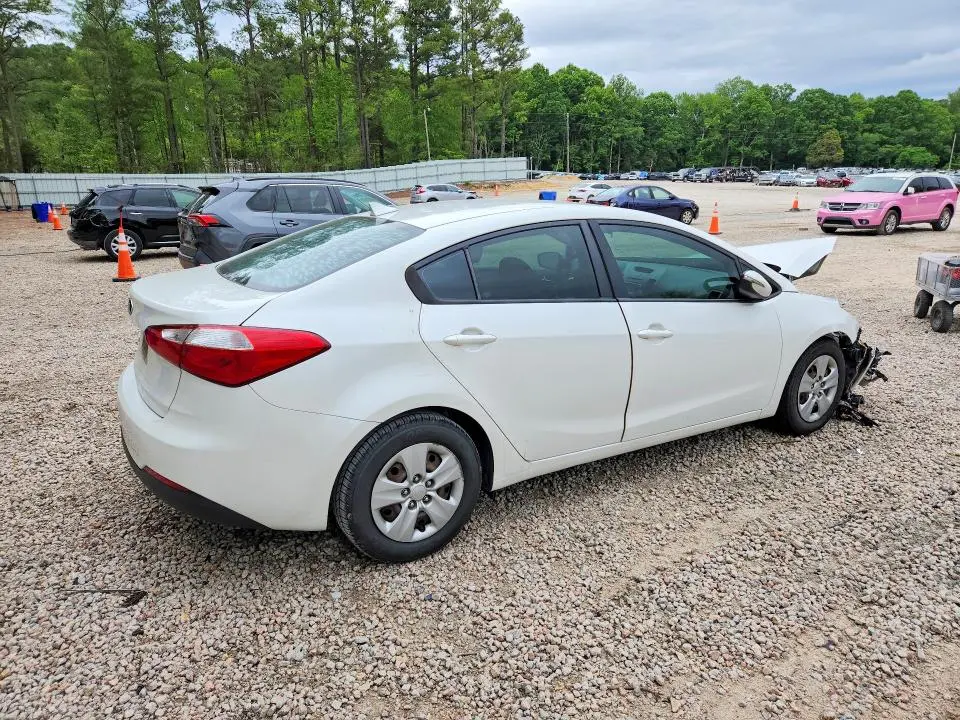 2016 KIA FORTE LX  