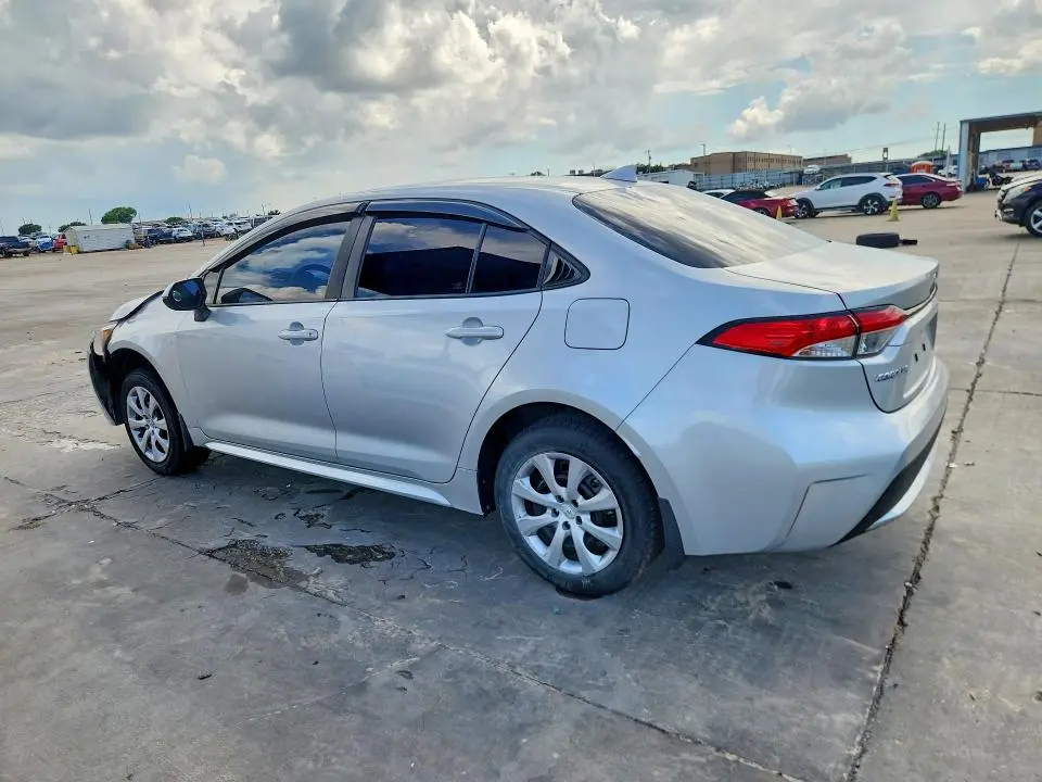 2021 TOYOTA COROLLA LE  