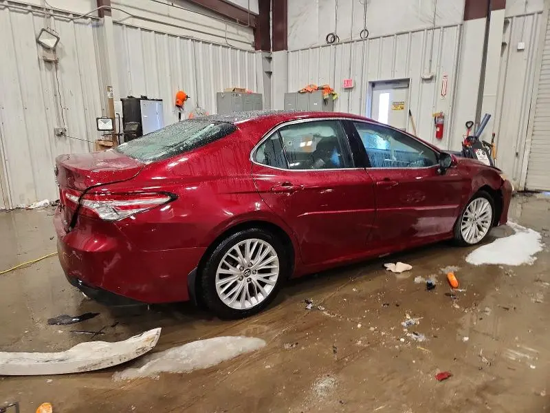 2018 TOYOTA CAMRY XLE  
