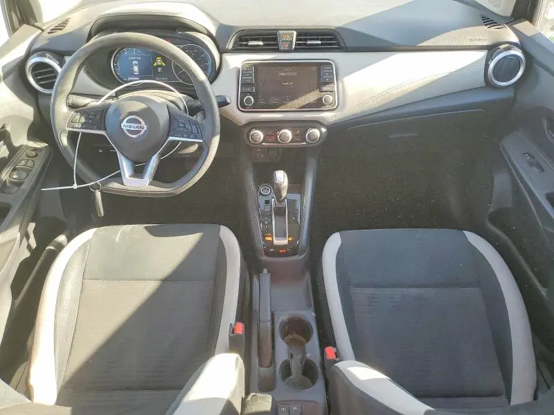 2020 NISSAN VERSA SV  