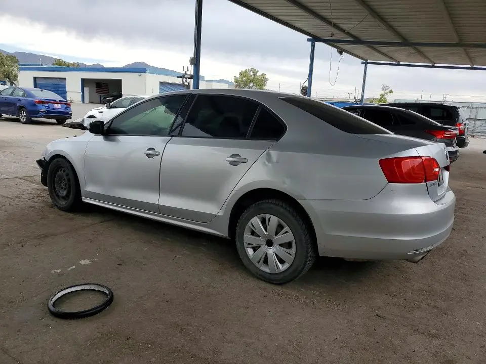 2011 VOLKSWAGEN JETTA SE  