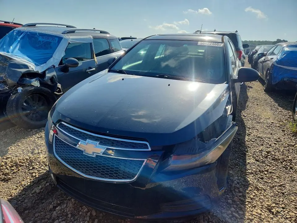 2013 CHEVROLET CRUZE LS  