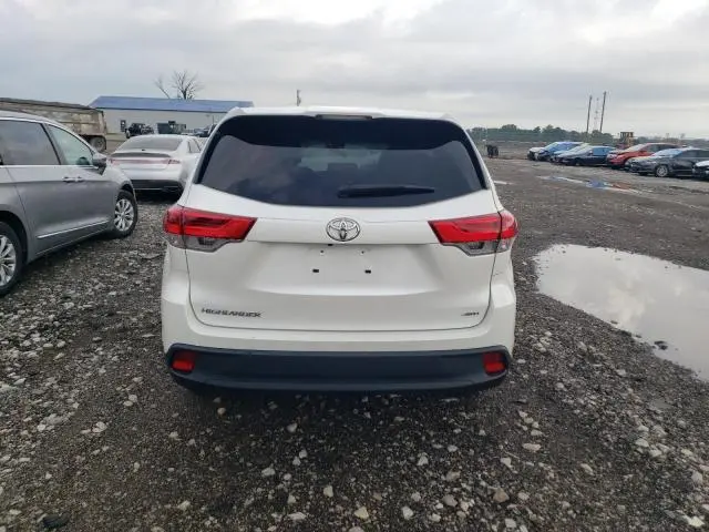 2018 TOYOTA HIGHLANDER LE  