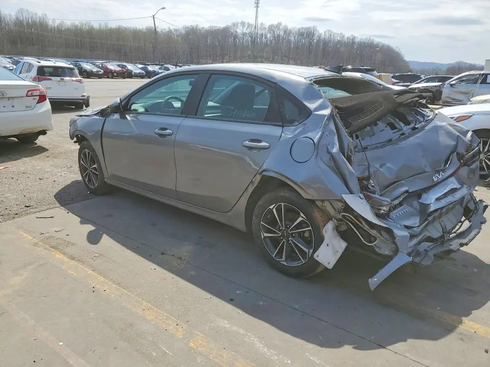 2024 KIA FORTE LXS  