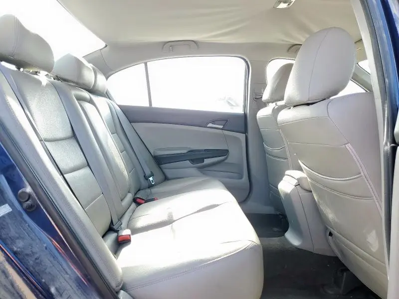 2010 HONDA ACCORD LXP  