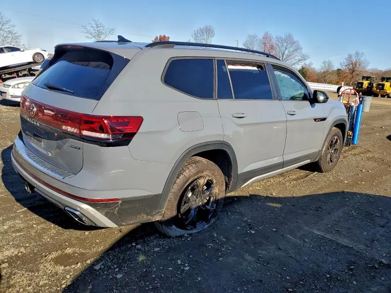 2024 VOLKSWAGEN ATLAS PEAK EDITION SE  