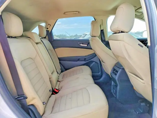 2020 FORD EDGE SE  