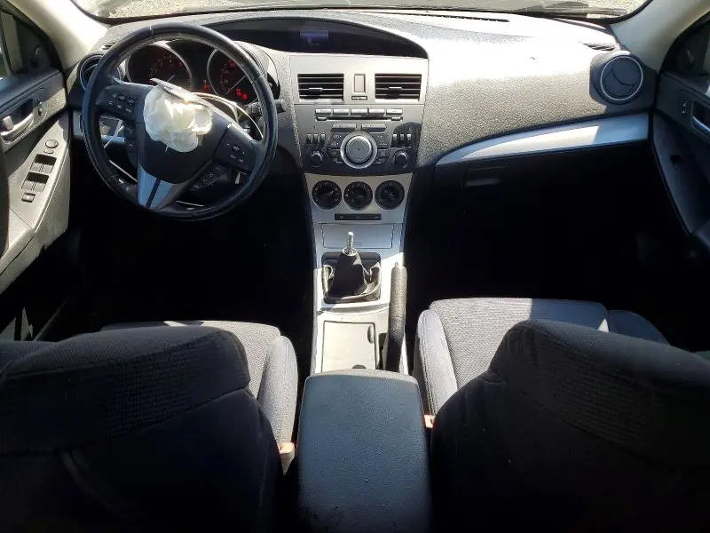 2010 MAZDA 3 S  