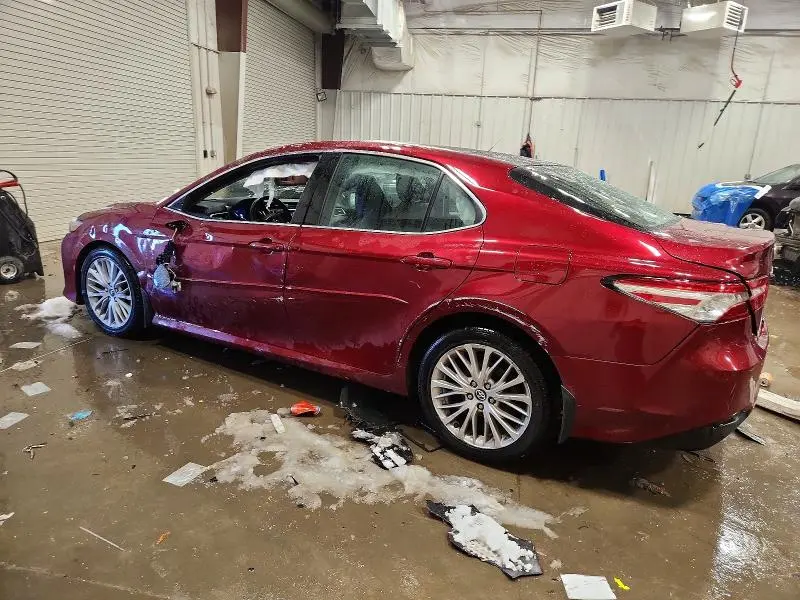 2018 TOYOTA CAMRY XLE  