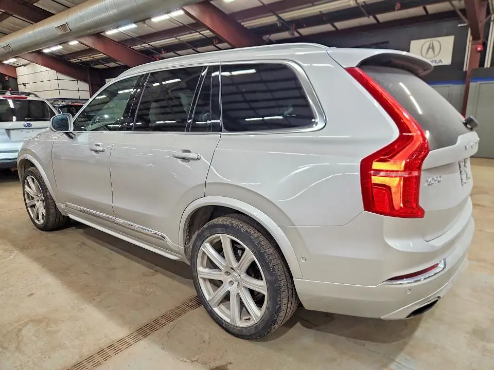 2018 VOLVO XC90 T6  