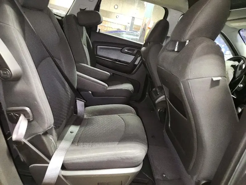 2011 CHEVROLET TRAVERSE LT  